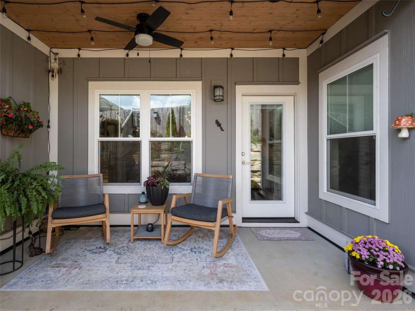 11 Cozy Cottage Way, Arden, NC 28704.  MLS# CAR4428196, YatesRealty ID 52778. 
