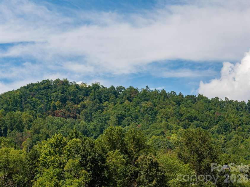 11 Cozy Cottage Way, Arden, NC 28704.  MLS# CAR4428196, YatesRealty ID 52778. 