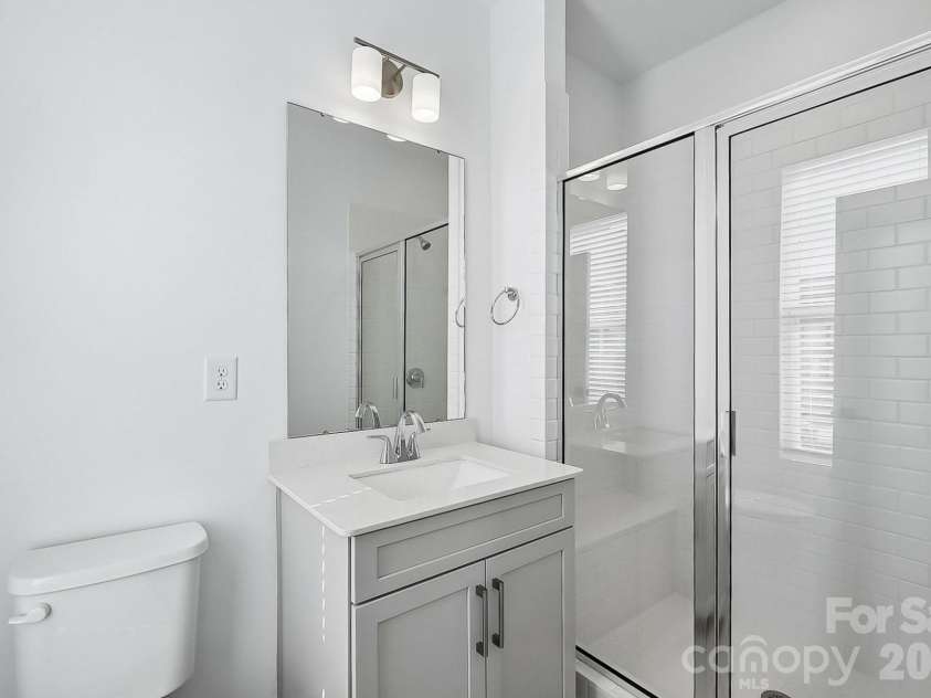 1128 Kokomo Lane, Charlotte, NC 28206.  MLS# CAR4387962, YatesRealty ID 52779. 