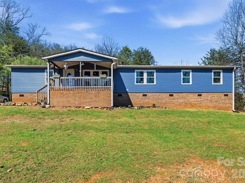 5218 Stoney Oaks Drive, Gastonia, NC 28052.  MLS# CAR4357502, YatesRealty ID 5278. 