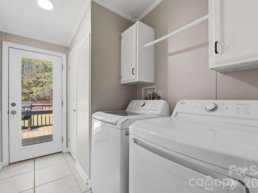 5218 Stoney Oaks Drive, Gastonia, NC 28052.  MLS# CAR4357502, YatesRealty ID 5278. 