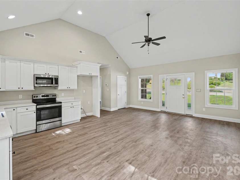 161 Ole Eastpointe Drive, York, SC 29745.  MLS# CAR4426181, YatesRealty ID 52780. 