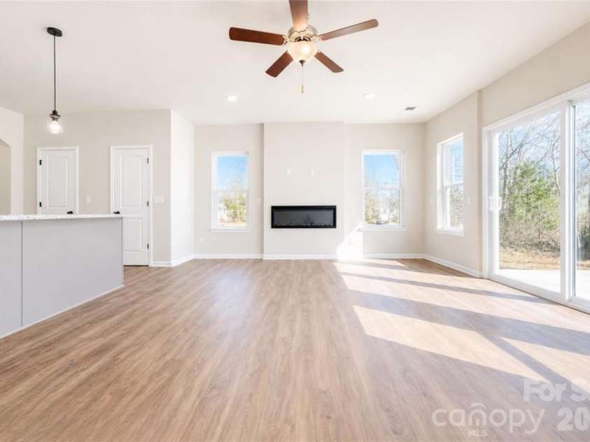 5921 Wallace Avenue, Charlotte, NC 28227.  MLS# CAR4428124, YatesRealty ID 52786. 