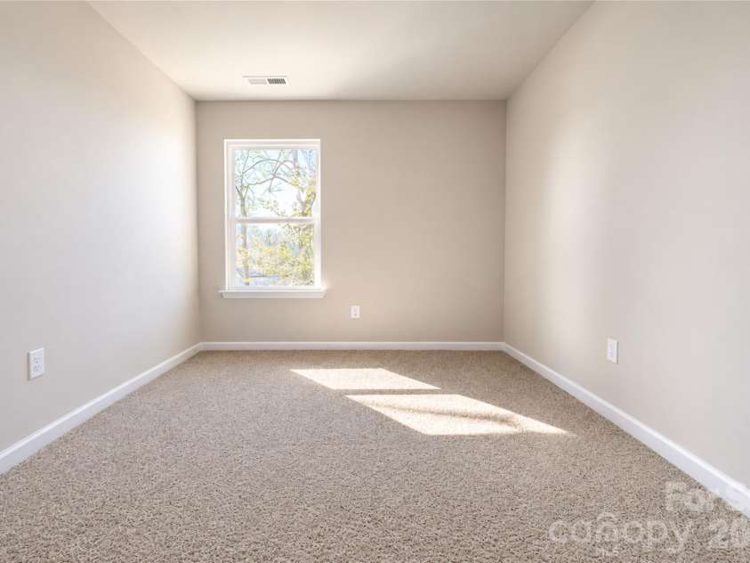 5921 Wallace Avenue, Charlotte, NC 28227.  MLS# CAR4428124, YatesRealty ID 52786. 
