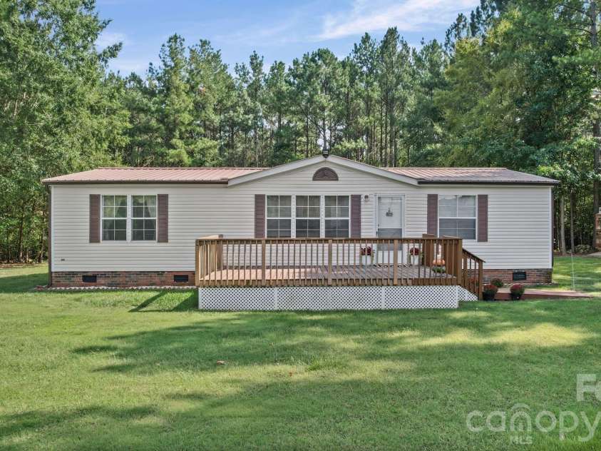 420 Panther Point Trail, Richfield, NC 28137.  MLS# CAR4423340, YatesRealty ID 52788. 420 Panther Point Trail