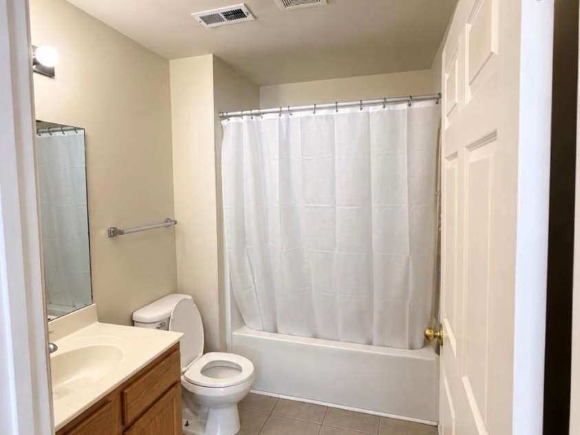 9727 Psalms Street, Cornelius, NC 28031.  MLS# CAR4425511, YatesRealty ID 52789. Main bthrm