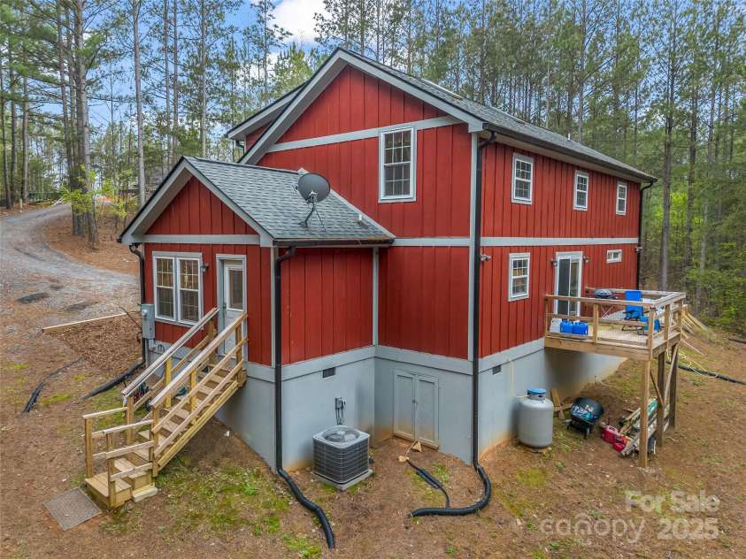 120 Ashley Court, Mill Spring, NC 28756.  MLS# CAR4246088, YatesRealty ID 5279. 