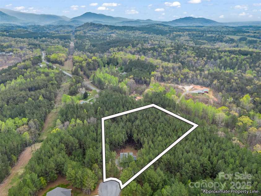 120 Ashley Court, Mill Spring, NC 28756.  MLS# CAR4246088, YatesRealty ID 5279. 