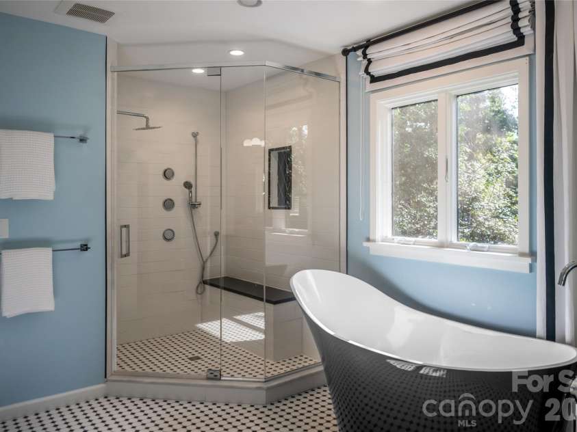 6 Deerfield Road, Asheville, NC 28803.  MLS# CAR4423858, YatesRealty ID 52791. 