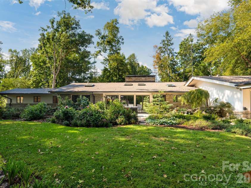 6 Deerfield Road, Asheville, NC 28803.  MLS# CAR4423858, YatesRealty ID 52791. 