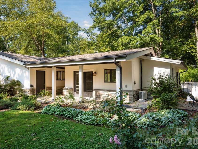 6 Deerfield Road, Asheville, NC 28803.  MLS# CAR4423858, YatesRealty ID 52791. 