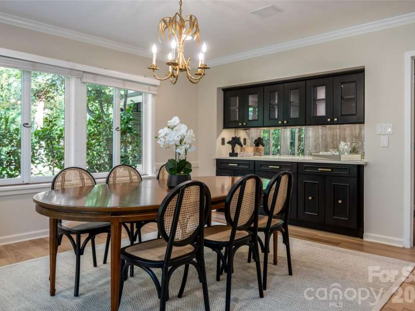 6 Deerfield Road, Asheville, NC 28803.  MLS# CAR4423858, YatesRealty ID 52791. Dinning Area with Bar