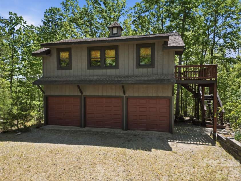 723 Highland Road, Mill Spring, NC 28756.  MLS# CAR4370173, YatesRealty ID 52794. 