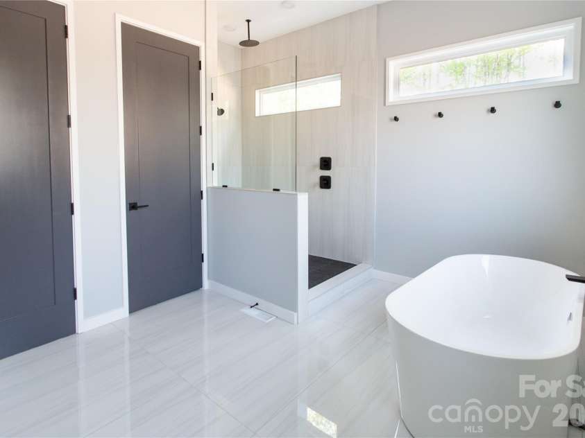 1010 Cane Manor Court, Waxhaw, NC 28173.  MLS# CAR4411376, YatesRealty ID 52796. 