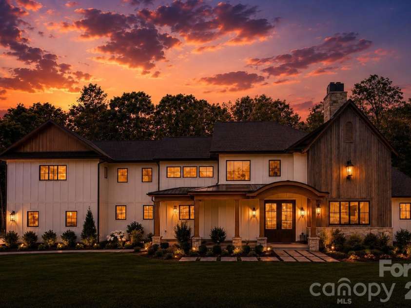 1010 Cane Manor Court, Waxhaw, NC 28173.  MLS# CAR4411376, YatesRealty ID 52796. 