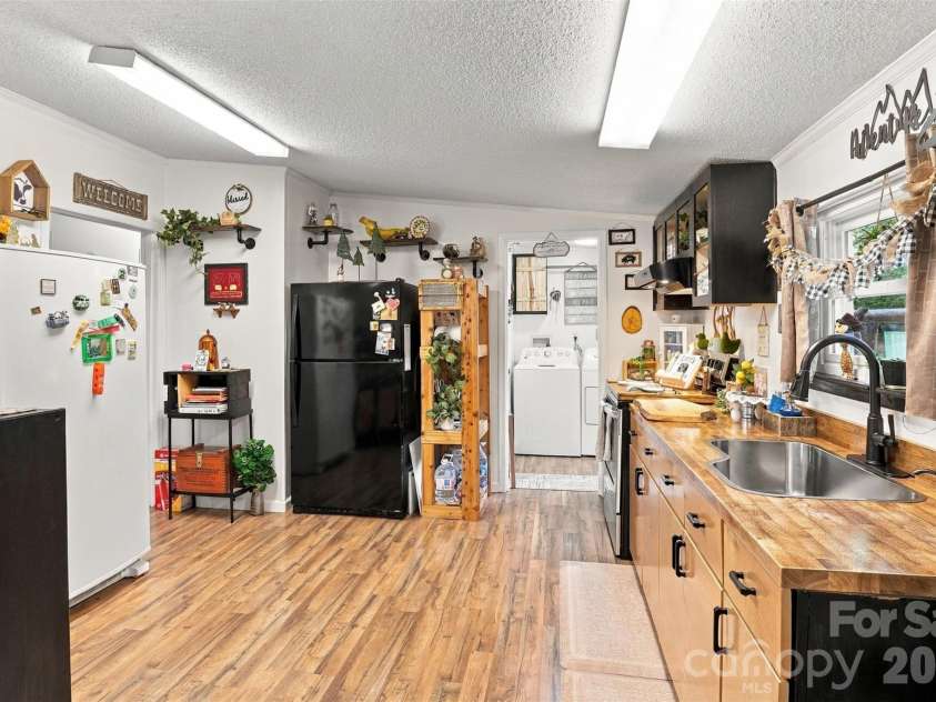 106 Amy Drive, Kings Mountain, NC 28086.  MLS# CAR4428225, YatesRealty ID 52798. 
