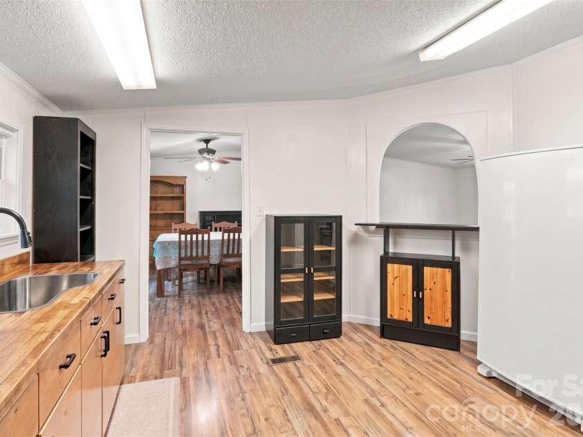 106 Amy Drive, Kings Mountain, NC 28086.  MLS# CAR4428225, YatesRealty ID 52798. 