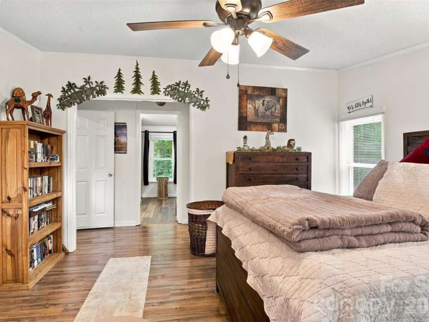 106 Amy Drive, Kings Mountain, NC 28086.  MLS# CAR4428225, YatesRealty ID 52798. 