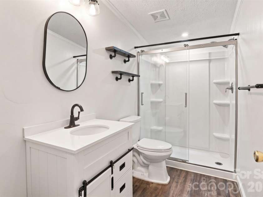 106 Amy Drive, Kings Mountain, NC 28086.  MLS# CAR4428225, YatesRealty ID 52798. 