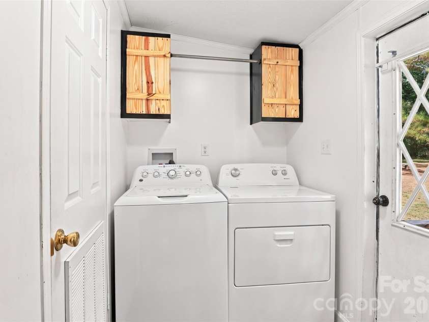 106 Amy Drive, Kings Mountain, NC 28086.  MLS# CAR4428225, YatesRealty ID 52798. 