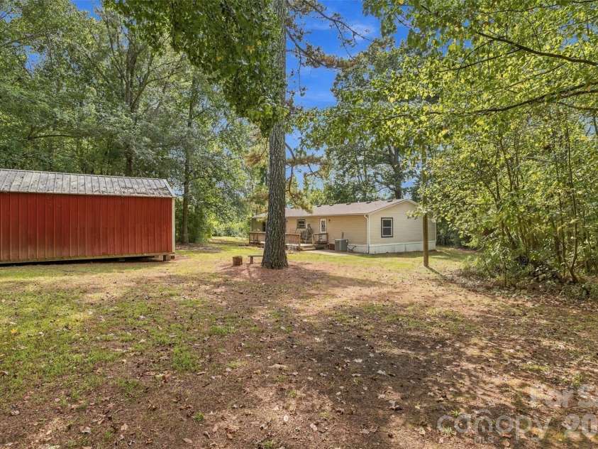 106 Amy Drive, Kings Mountain, NC 28086.  MLS# CAR4428225, YatesRealty ID 52798. 