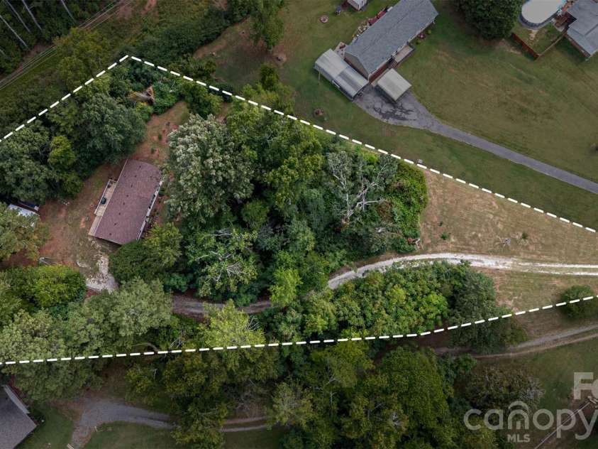 106 Amy Drive, Kings Mountain, NC 28086.  MLS# CAR4428225, YatesRealty ID 52798. 