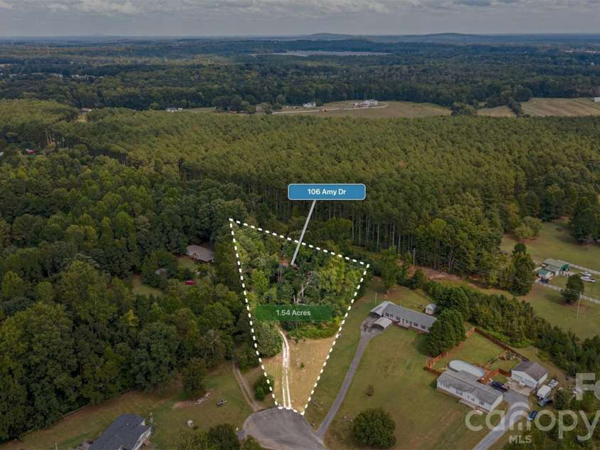 106 Amy Drive, Kings Mountain, NC 28086.  MLS# CAR4428225, YatesRealty ID 52798. 