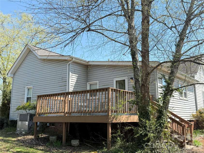 240 Nixon Road, Belmont, NC 28012.  MLS# CAR4428255, YatesRealty ID 52799. 