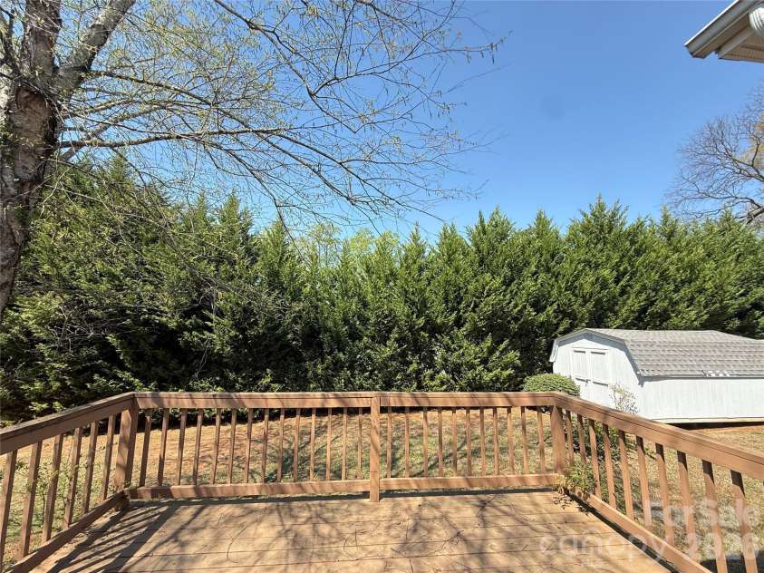 240 Nixon Road, Belmont, NC 28012.  MLS# CAR4428255, YatesRealty ID 52799. 