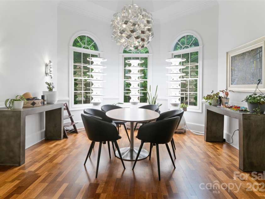 18 Cedar Hill Drive, Asheville, NC 28803.  MLS# CAR4141644, YatesRealty ID 528. 