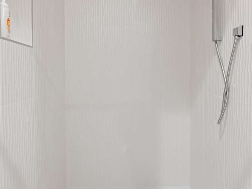 18 Cedar Hill Drive, Asheville, NC 28803.  MLS# CAR4141644, YatesRealty ID 528. 