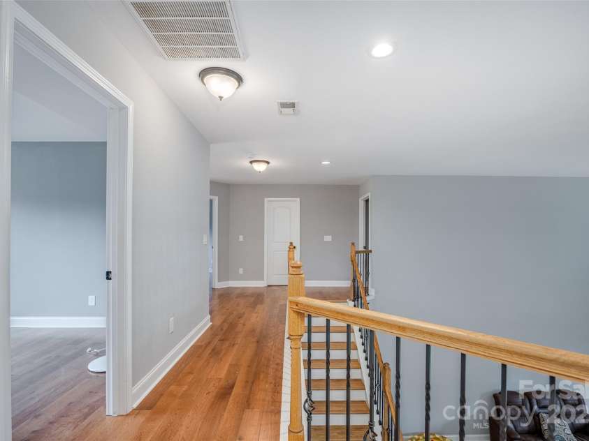 5241 Knopf Drive, Great Falls, SC 29055.  MLS# CAR4291935, YatesRealty ID 5280. 