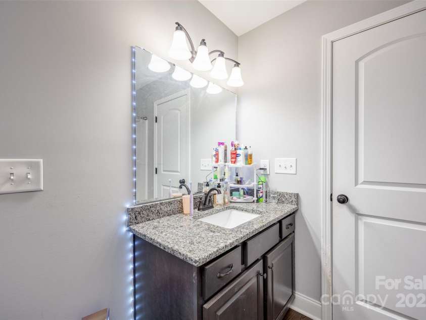 5241 Knopf Drive, Great Falls, SC 29055.  MLS# CAR4291935, YatesRealty ID 5280. 