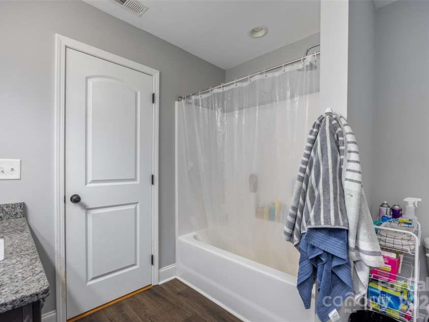 5241 Knopf Drive, Great Falls, SC 29055.  MLS# CAR4291935, YatesRealty ID 5280. 