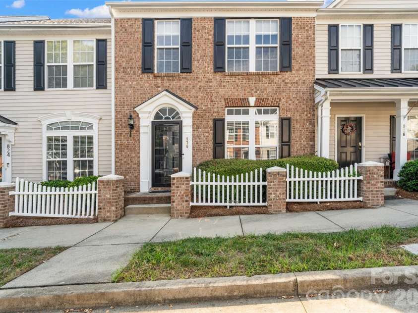 820 Dillard Road, Rock Hill, SC 29730.  MLS# CAR4427866, YatesRealty ID 52802. 
