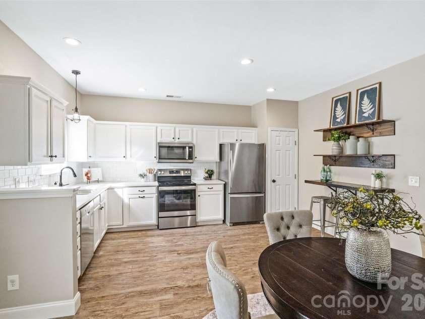 820 Dillard Road, Rock Hill, SC 29730.  MLS# CAR4427866, YatesRealty ID 52802. 