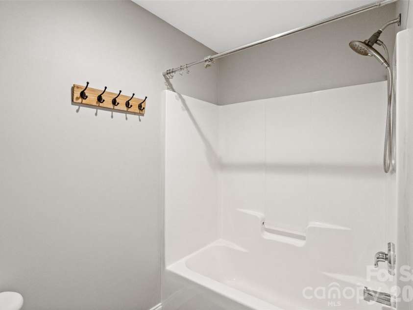 820 Dillard Road, Rock Hill, SC 29730.  MLS# CAR4427866, YatesRealty ID 52802. 