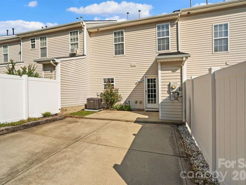 820 Dillard Road, Rock Hill, SC 29730.  MLS# CAR4427866, YatesRealty ID 52802. 