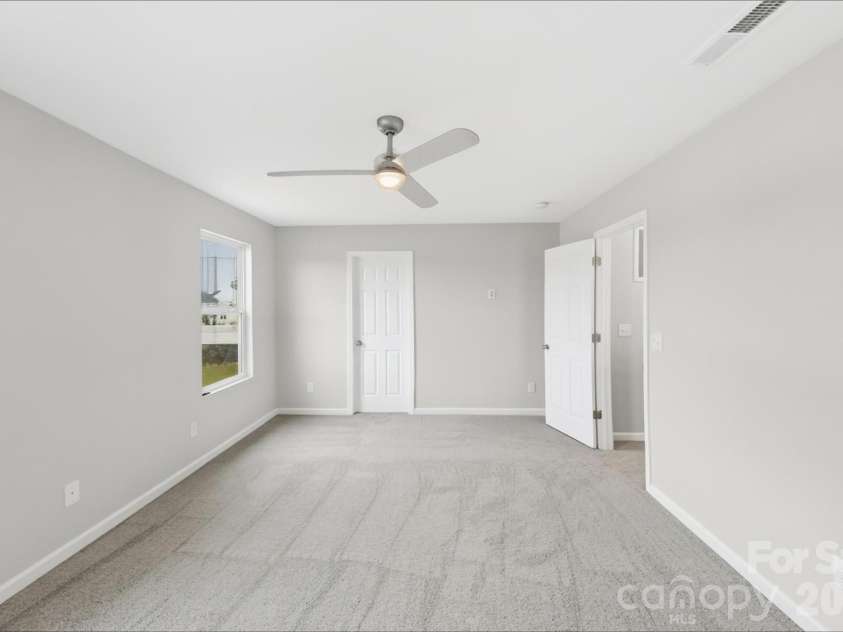 141 Fairfield Drive, Troutman, NC 28166.  MLS# CAR4427091, YatesRealty ID 52803. 