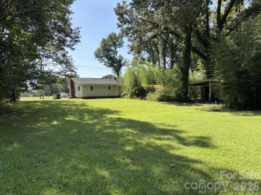 7331 Mallard Creek Road, Charlotte, NC 28262.  MLS# CAR4425959, YatesRealty ID 52806. 