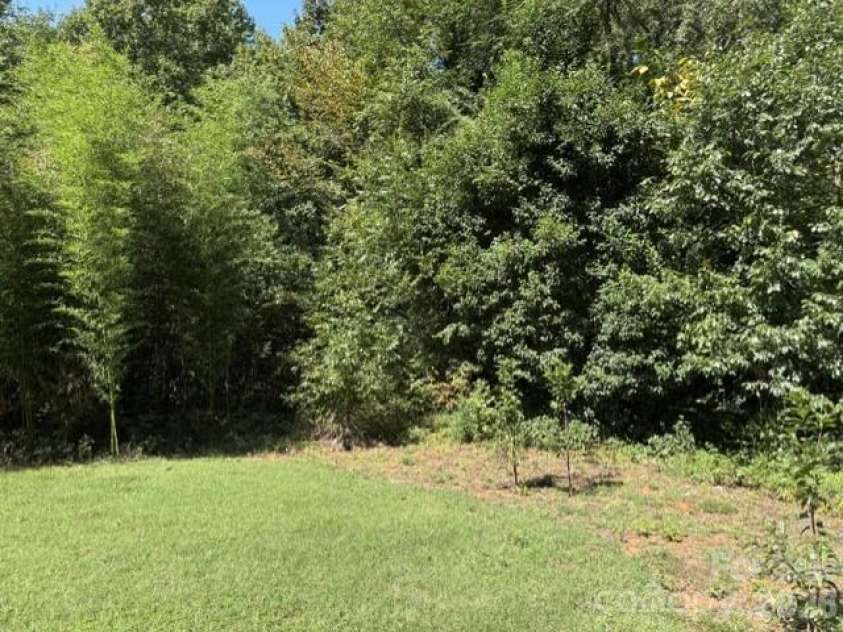 7331 Mallard Creek Road, Charlotte, NC 28262.  MLS# CAR4425959, YatesRealty ID 52806. 
