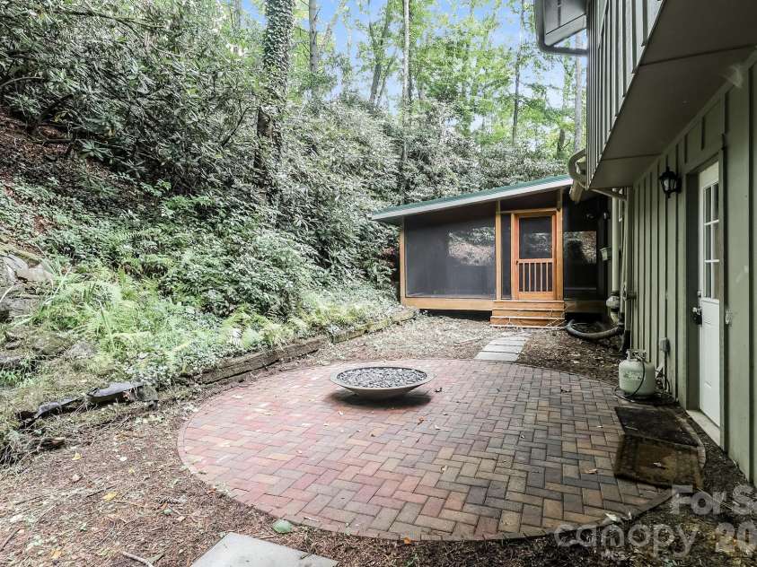 522 Glen Cannon Drive, Pisgah Forest, NC 28768.  MLS# CAR4428217, YatesRealty ID 52807. 