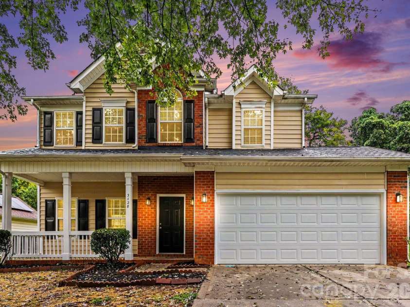 3128 Passour Ridge Lane, Charlotte, NC 28269.  MLS# CAR4428059, YatesRealty ID 52809. 