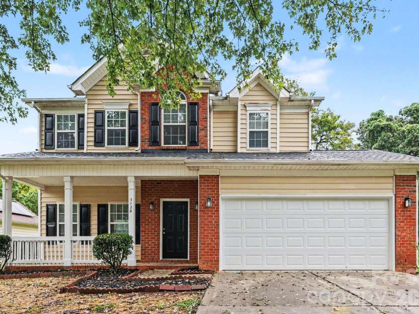 3128 Passour Ridge Lane, Charlotte, NC 28269.  MLS# CAR4428059, YatesRealty ID 52809. 