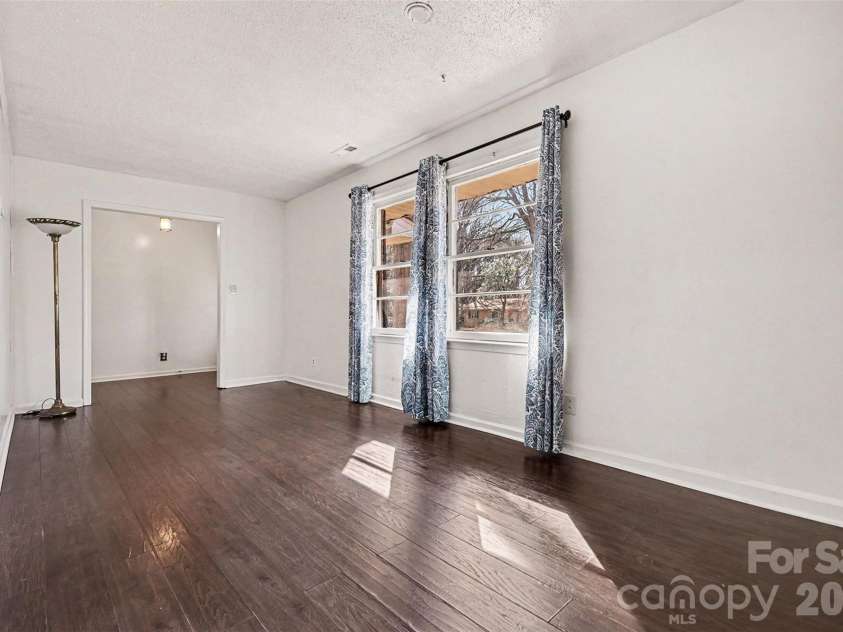 4831 Dogwood Place, Charlotte, NC 28212.  MLS# CAR4349892, YatesRealty ID 5281. 