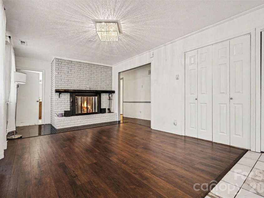 4831 Dogwood Place, Charlotte, NC 28212.  MLS# CAR4349892, YatesRealty ID 5281. 