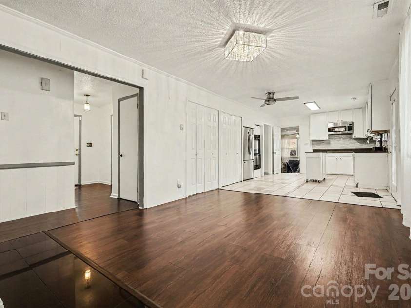 4831 Dogwood Place, Charlotte, NC 28212.  MLS# CAR4349892, YatesRealty ID 5281. 