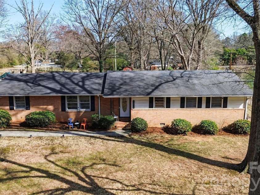 4831 Dogwood Place, Charlotte, NC 28212.  MLS# CAR4349892, YatesRealty ID 5281. 