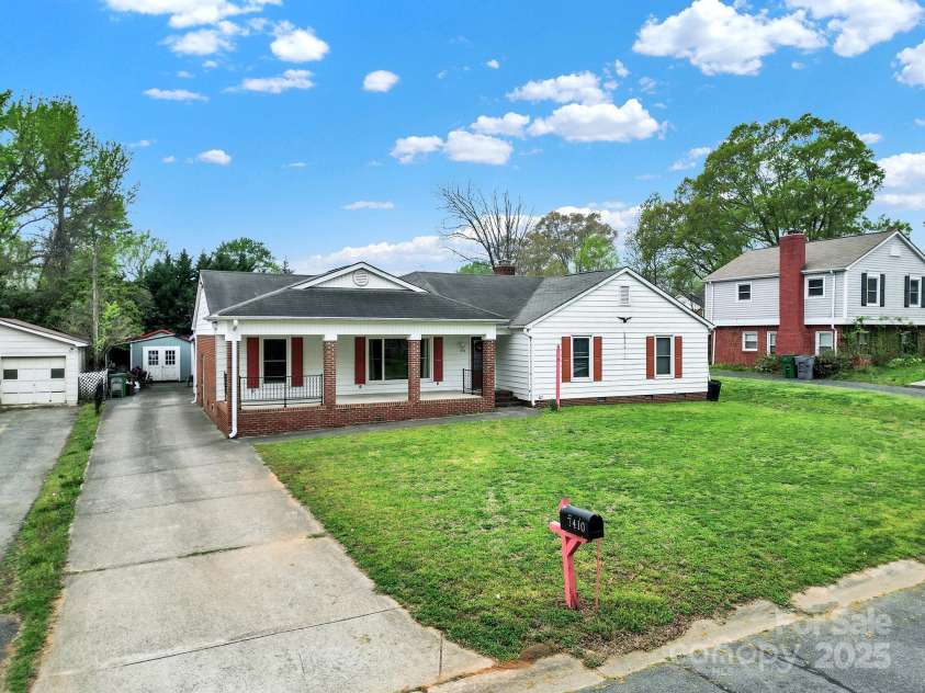 7410 Middlebury Place, Charlotte, NC 28212.  MLS# CAR4246123, YatesRealty ID 5281. 