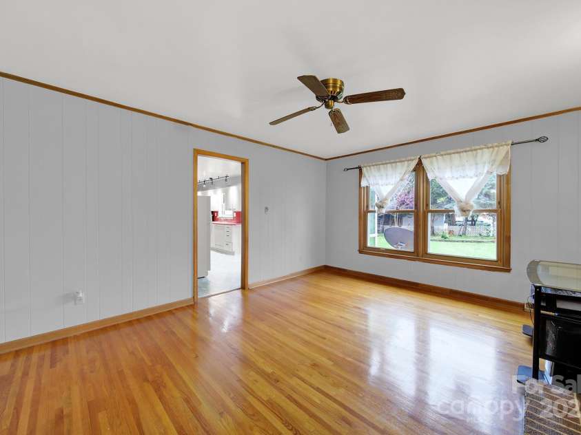 7410 Middlebury Place, Charlotte, NC 28212.  MLS# CAR4246123, YatesRealty ID 5281. 